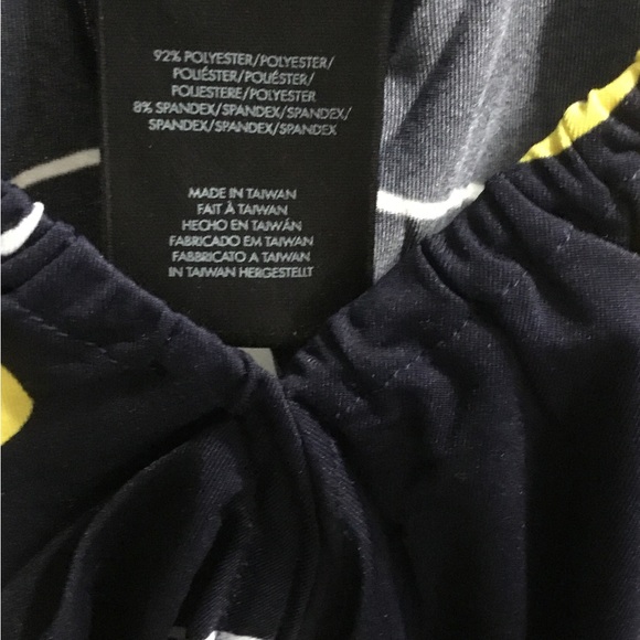 Beautiful Floral Tunic - Picture 2 of 2